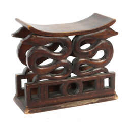 Hocker mit Schlangenstützen wohl Ghana, Holz, zwei…