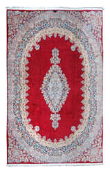 Signierter Kerman Medaillonteppich Südpersien, 196…