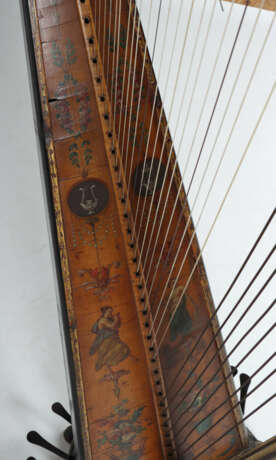 Pedal-Harfe wohl um 1780, diverse Hölzer, teilw. f… - Foto 5