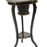 Napoleon III.-Gueridon mit Schubfach um 1870, Holz… - photo 1