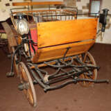 Chaise mit Knecht- und Magdbank um 1890, Pferdekut… - photo 2