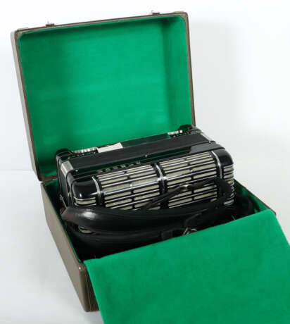 Akkoredon ''Morino Club Artiste IV N'' Hohner, Tro… - Foto 2