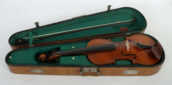 Geige mit 2 Bögen schlanke 4/4-Violine, auf innenl… - photo 4