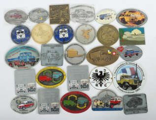 Sammlung Automobil-Plaketten 27-tlg., u. a. Treffe…