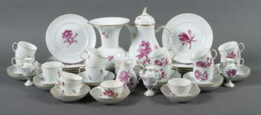 Kaffeeservice mit Blumen für mind. 11 Personen & W…