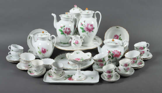 Kaffee-/Tee-/Mokkaserviceteile ''Rote Rose'' für m… - photo 1