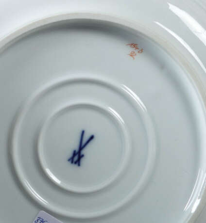 Durchbruchteller mit Obstmalerei Meissen, 1953-57,… - photo 2
