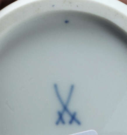 2 variierende Vasen Meissen, 1x nach 1934 und 1x 1… - Foto 2