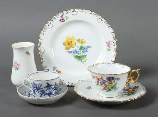 Kleines Meissen-Konvolut 1x 1850-1924, 3x 1924-34 … - фото 1