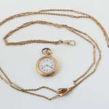 Damentaschenuhr mit Kette Um 1900, Gelbgold 585, p… - photo 1