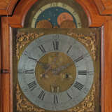 Standuhr mit Mondphase Ende 18. Jh., Ziffernscheib… - photo 2