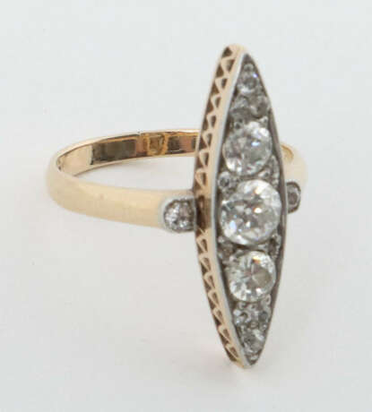 Art Déco-Ring Um 1900, langovaler Ring besetzt mit… - Foto 2