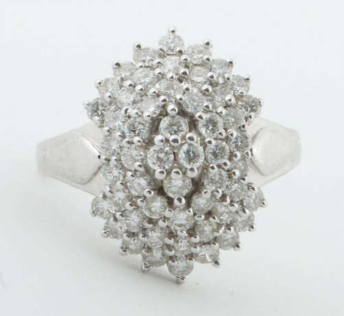 Ring mit Diamanten 1970er Jahre, Weißgold 585, ca.… - photo 1