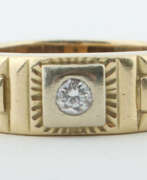 Ювелирные изделия. Ring mit Diamant modern, Gelbgold 585, ca. 12,23 g…