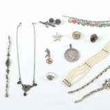 Konvolut Silberschmuck modern, enthalten u. a. Bro… - photo 1