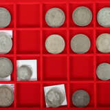 Sammlung Münzen Silber 900 u. a., 14-tlg., kl. Bay… - photo 1