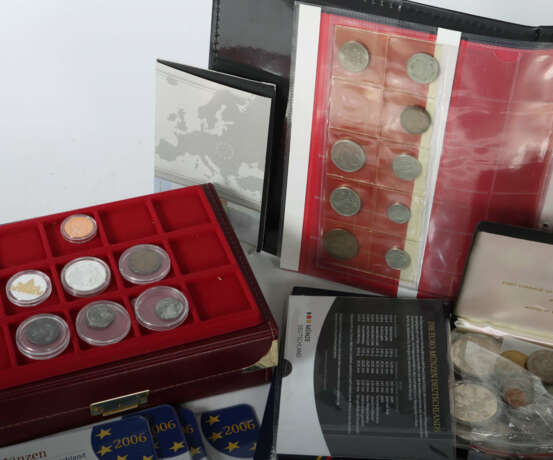 Sammlung DM- und Euro-Münzen kl. Schachtel mit DM-… - photo 4