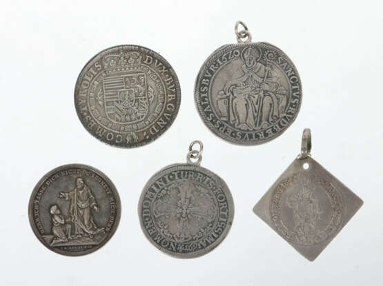 Medaille & 4 Münzen Silber, u. a. Salzburg, Frankf… - photo 1