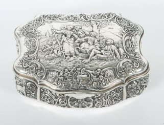 Deckeldose wohl Hanau, um 1900, Silber 800, ca. 44…