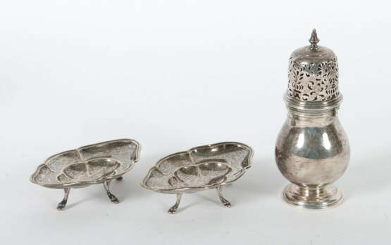 Zuckerstreuer & Paar Schälchen Goldsmiths & Silver… - фото 1