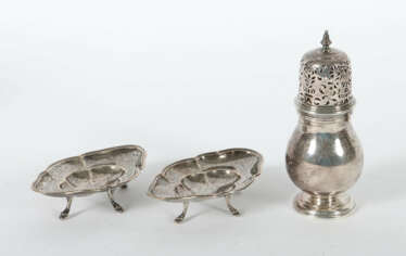 Zuckerstreuer & Paar Schälchen Goldsmiths & Silver…