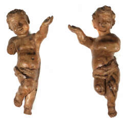 Bildschnitzer des 18. Jh. Zwei Putto-Figuren, Holz…