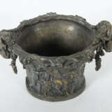 Bildhauer des 19./20. Jh. Cachepot, Bronze patinie… - photo 2