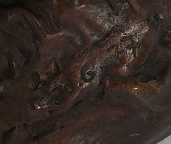 Bildhauer des 20. Jh. ''Magd mit Hahn'', vollplast… - photo 2