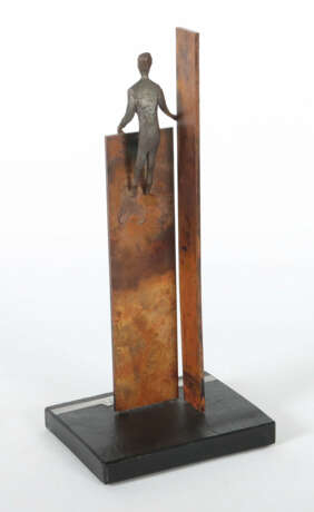 Bildhauer des 20. Jh. ''Kletterer'', Figur an zwei… - photo 3