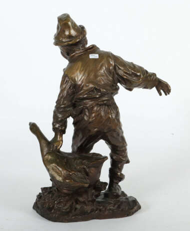 Bildhauer des 20. Jh. ''Gänsehirt'', Bronze patini… - photo 3