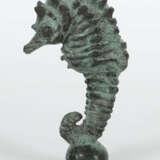 Bildhauer des 20. Jh. ''Seepferdchen'', Bronze pat… - photo 2