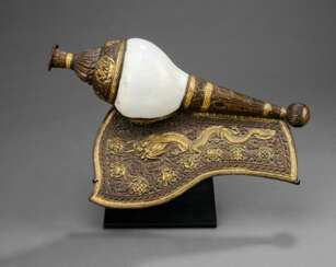 Mit partiell vergoldetem Silber montierte Muscheltrompete 'Sankha'