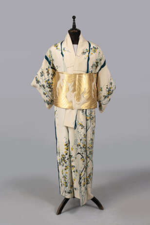 Originaler Kimono mit Obi. - photo 1