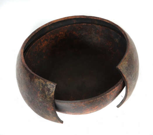 Design-Schale 21. Jahrhundert, Kupfer patiniert, b… - photo 2