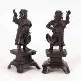 Paar Bronzefiguren als Ständer. - photo 1