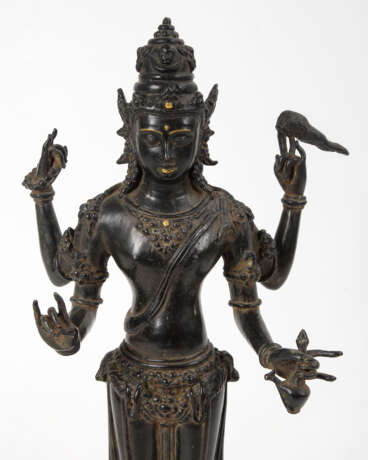 Indische Göttin mit vier Armen. - Foto 2