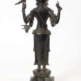 Indische Göttin mit vier Armen. - Foto 3