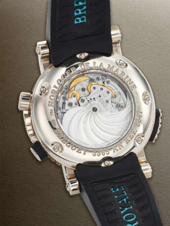 BREGUET, HEAVY WHITE GOLD ALARM 'MARINE ROYALE' WITH DATE, REF. 5847BB - photo 3 BREGUET, HEAVY WHITE GOLD ALARM 'MARINE ROYALE' WITH DATE, REF. 5847BB - photo 3