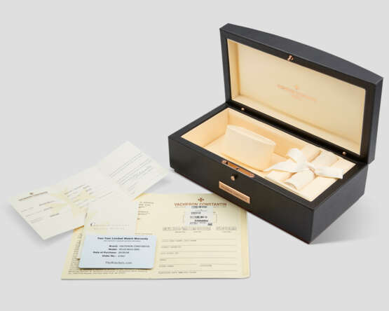 VACHERON CONSTANTIN, CHRONOGRAPH 'OVERSEAS' WITH OUTSIZED DATE, REF. 49150/B01A-9095 - photo 4 VACHERON CONSTANTIN, CHRONOGRAPH 'OVERSEAS' WITH OUTSIZED DATE, REF. 49150/B01A-9095 - photo 4