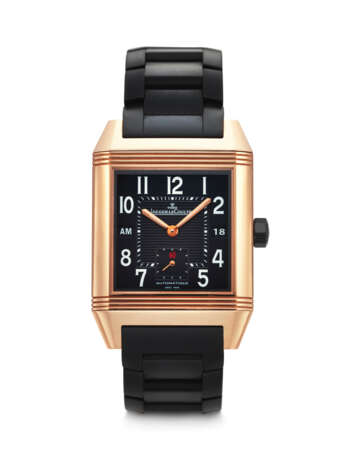 JAEGER-LECOULTRE, LIMITED EDITION PINK GOLD REVERSIBLE DUAL TIME 'REVERSO SQUADRA HOMETIME' WITH DATE AND DAY/NIGHT INDICATION, REF. Q7002671 / 230.2.77 - photo 1 JAEGER-LECOULTRE, LIMITED EDITION PINK GOLD REVERSIBLE DUAL TIME 'REVERSO SQUADRA HOMETIME' WITH DATE AND DAY/NIGHT INDICATION, REF. Q7002671 / 230.2.77 - photo 1