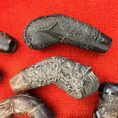 Collection of Kriss Handles Java Indonesia Late 18th Early 19th Century Bois laqué Other style Late 18th century - photo 1