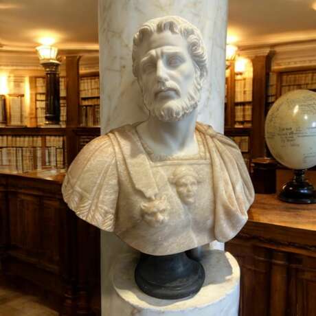Bust of Marcus Aurelus in Marble in marble and onyx 20th century Marble 20th century - photo 14