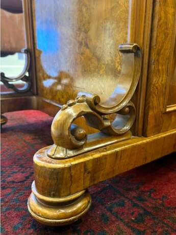 Davenport mid-Victorian burr walnut and marquetry desk 19th century circa 1860 Wood Victorian Style 19th century - photo 4