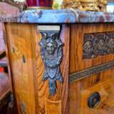 Pair of commodes in the Louis XV style marquetry and gilt bronze 19th century Wood 19th century - photo 4