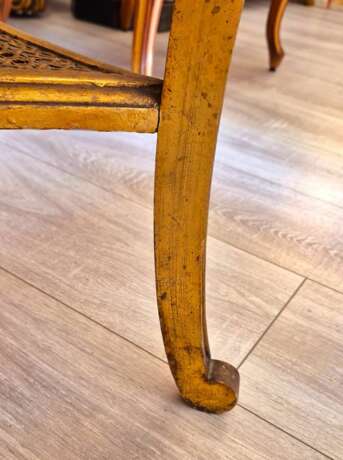 Oval table in gilded and carved wood 19th century Wood Napoleon III 19th century - photo 3
