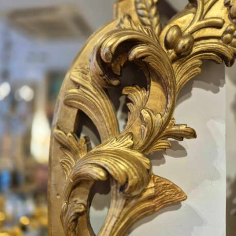 Gilded Wood Mirror With Putti Italy 19th Century Wood & gilded stucco Rococo 19th century - photo 7