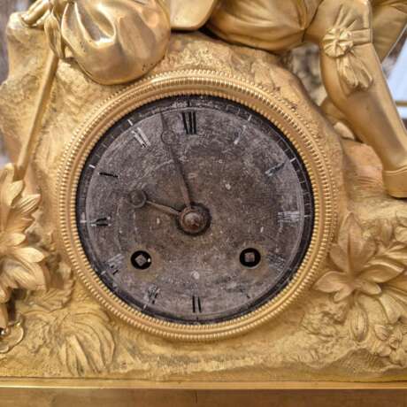 19th Century Charles X Clock with a Statue of a Romantic Young Nobleman. Bronce Other style 19th century - photo 14