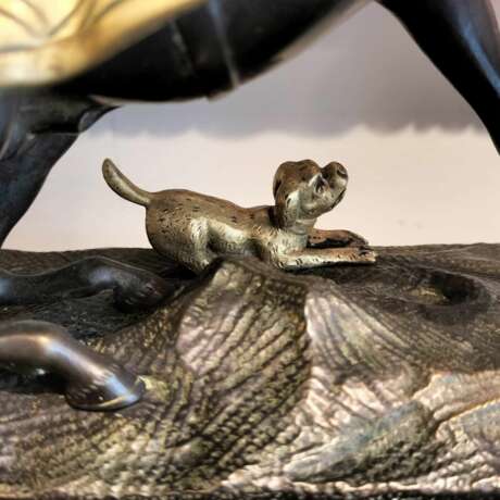 Empire Clock in representing a Horse and a Dog in Gilt Bronze 19th Century Bronze Empire 19th century - photo 12