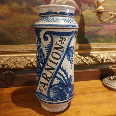 Pair of 18th Century Albarello Drug Jars in Maiolica Ceramics 18th century - photo 4