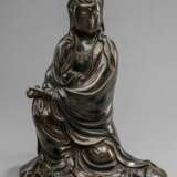 Bronze des Guanyin mit Silbereinlagen im Shisou-Stil - photo 1